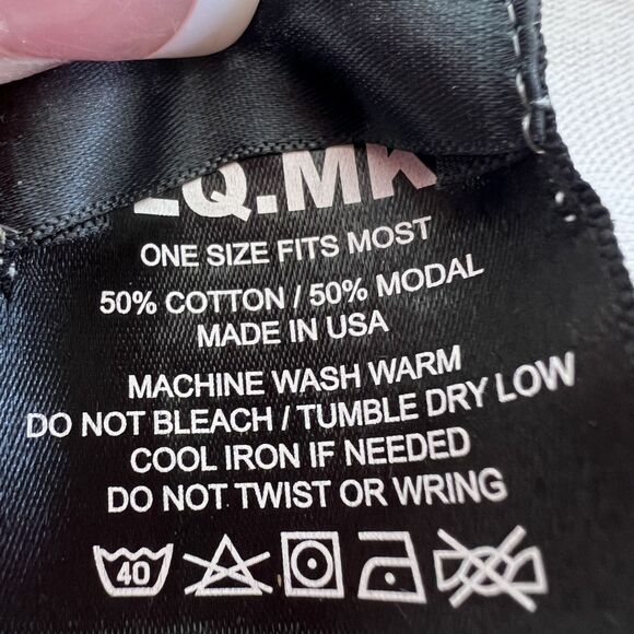 BLQ.MKT Paris New York London Tokyo Muscle Tank Top — White Graphic Travel Tee - Picture 3 of 4